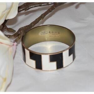 GWEN STEFANI LAMB GOLD TONE BLACK WHITE ENAMEL BANGLE BRACELET